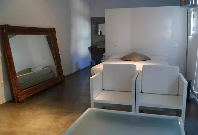 בית מלון כפרי La Maga Rooms