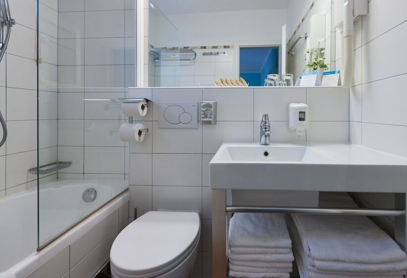 Отель Maistra Camping Koversada Uncovered Naturist Mobile Homes