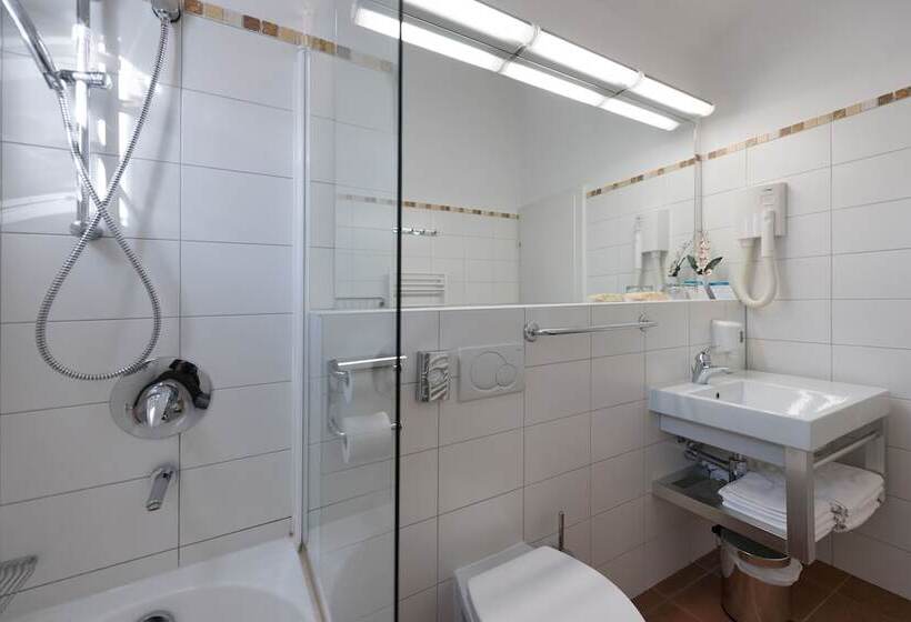 Отель Maistra Camping Koversada Uncovered Naturist Mobile Homes