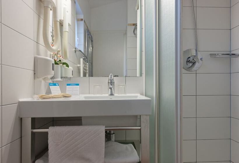 Отель Maistra Camping Koversada Uncovered Naturist Mobile Homes