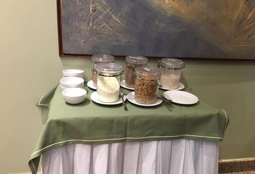 Otel Pousada Dos Girassóis