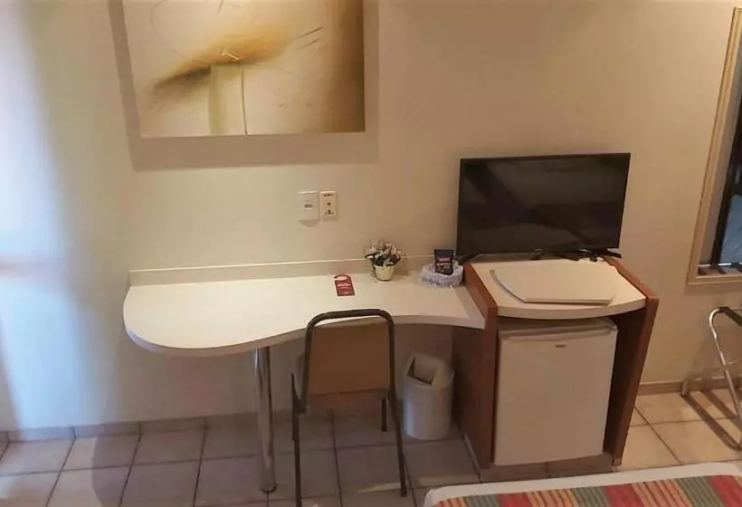 فندق Pousada Dos Girassóis