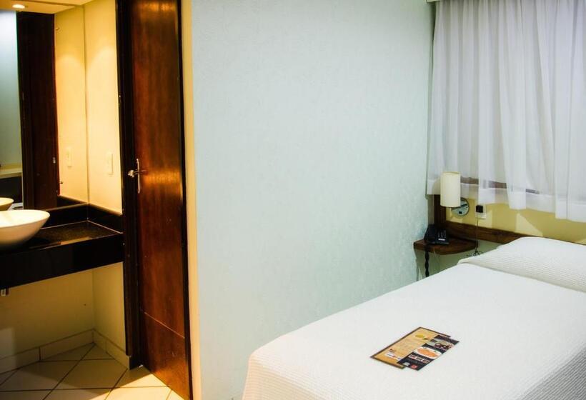 Otel Pousada Dos Girassóis