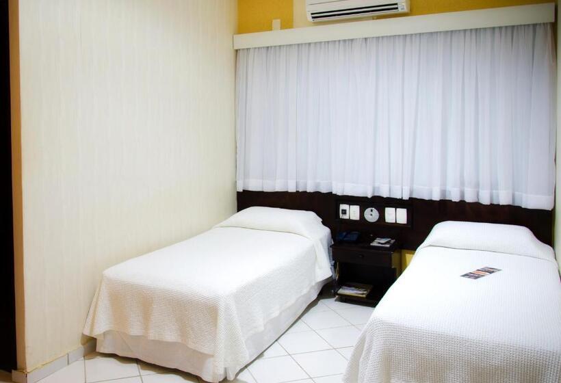 Otel Pousada Dos Girassóis