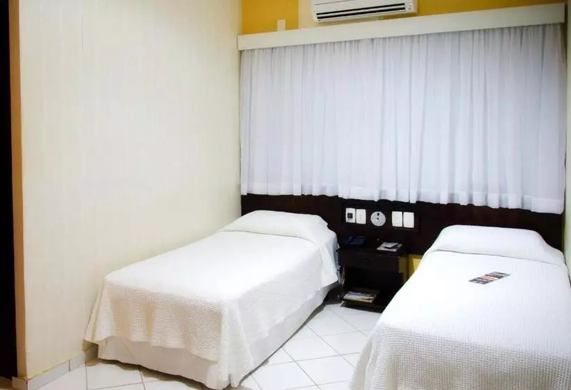 فندق Pousada Dos Girassóis