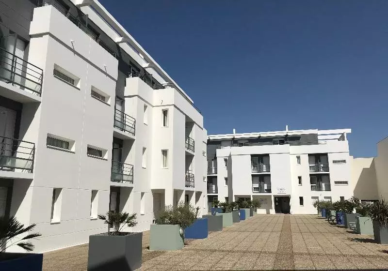 فندق Séjours & Affaires La Rochelle Les Minimes