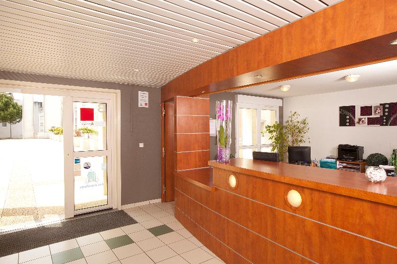 בית מלון כפרי Séjours & Affaires La Rochelle Les Minimes