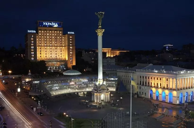 هتل Ukraine
