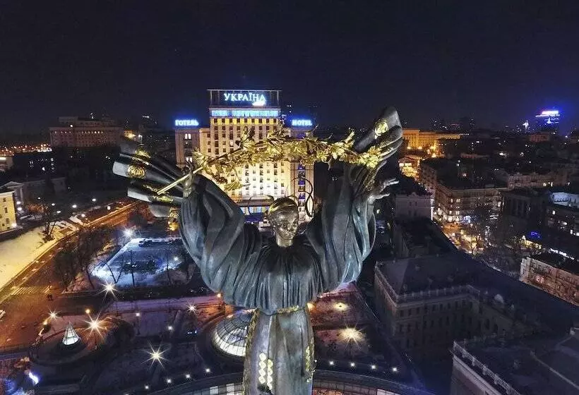 هتل Ukraine