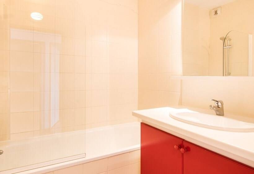 هتل Vacanceole Le Hameau De Valloire