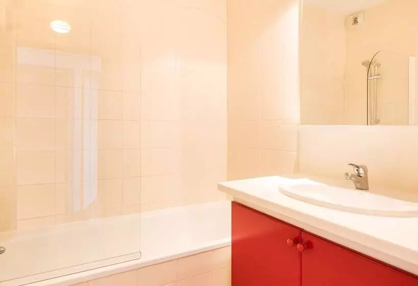 هتل Vacanceole Le Hameau De Valloire