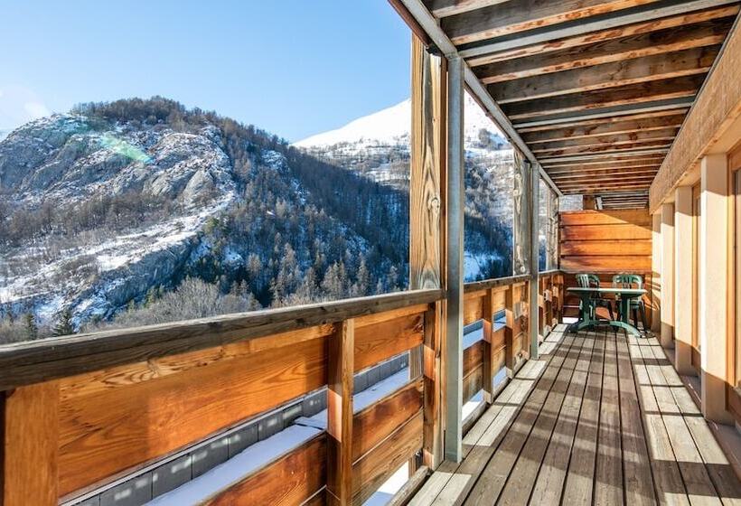 هتل Vacanceole Le Hameau De Valloire