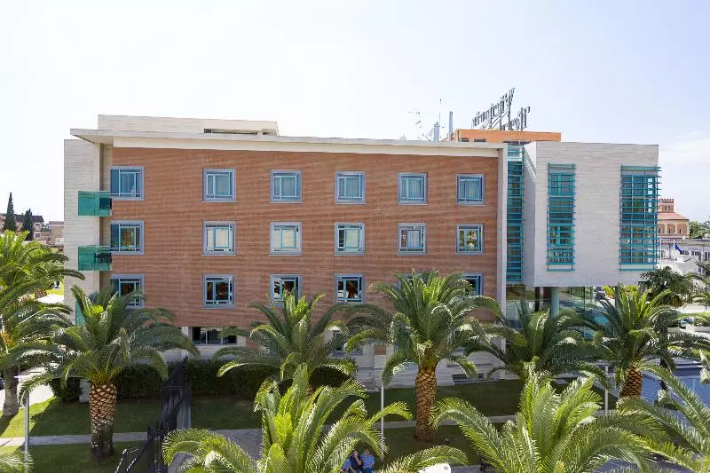 هتل Victoria Terme