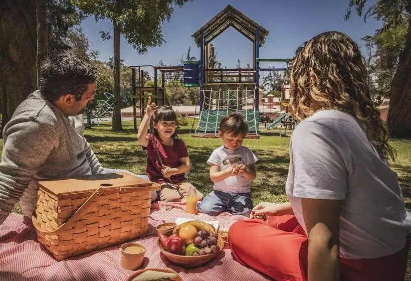 Отель Wyndham Costa Del Sol Arequipa