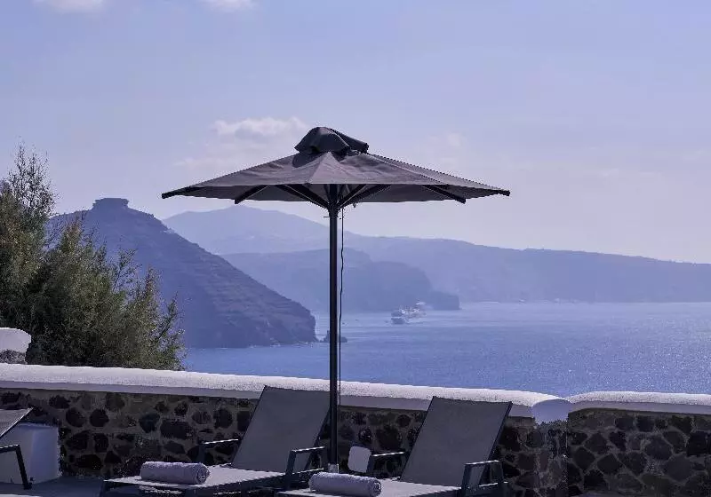 Mr And Mrs White Oia   Santorini