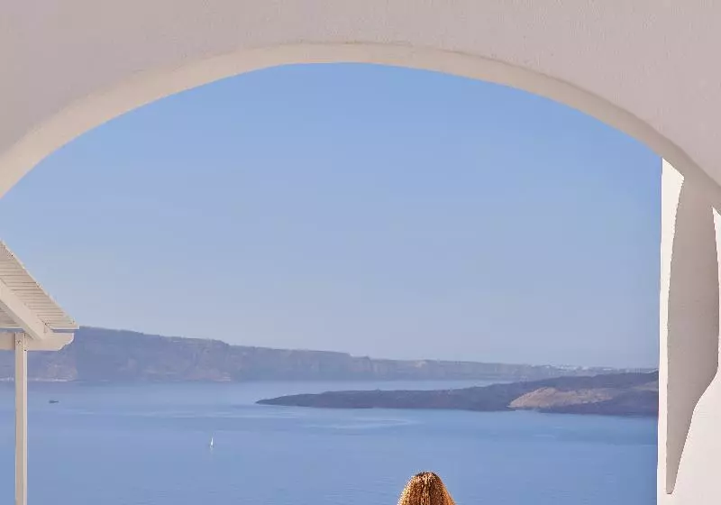 Mr And Mrs White Oia   Santorini