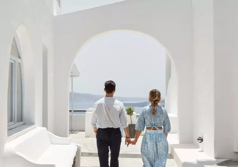 Mr And Mrs White Oia   Santorini