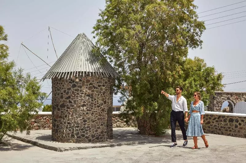 Mr And Mrs White Oia   Santorini