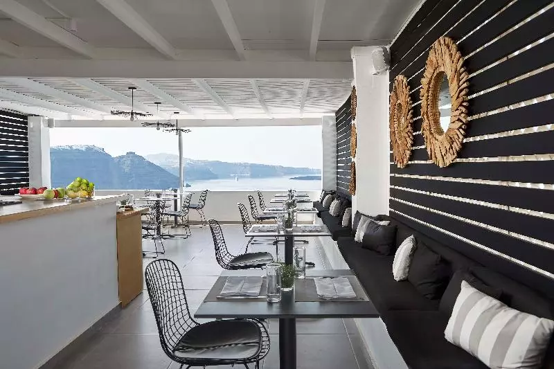 Mr And Mrs White Oia   Santorini