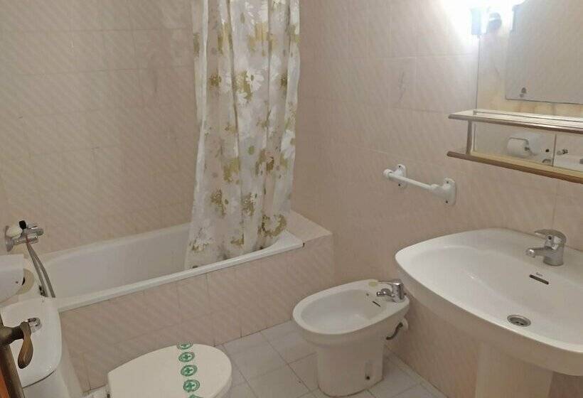 Apartamentos Gandía Beach 3000