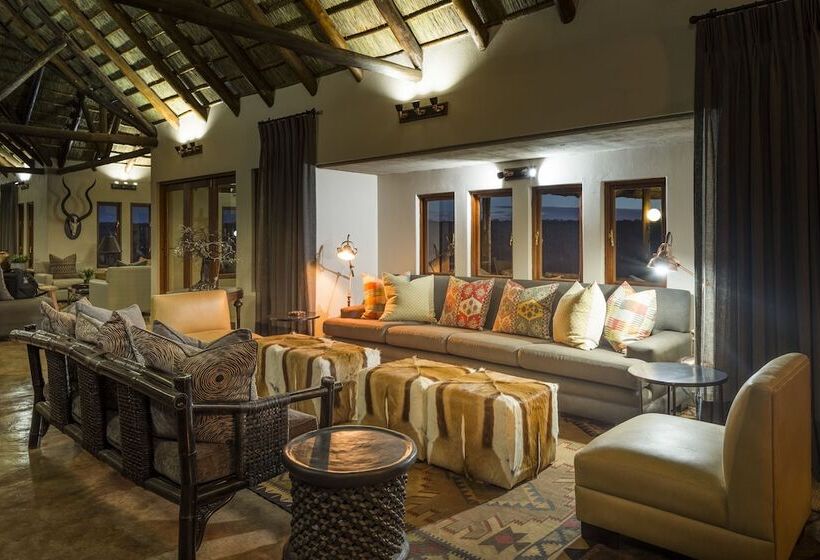 בית מלון כפרי Bona Bona Game Lodge