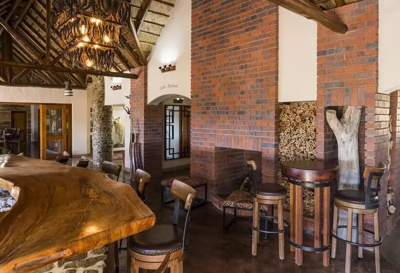 Hotelli Bona Bona Game Lodge