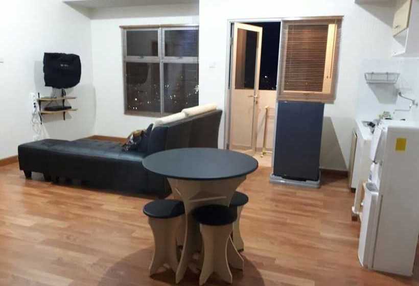 فندق Newton Apartement By Amanah