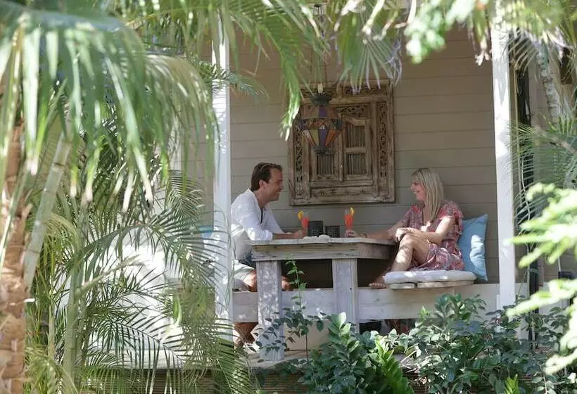 هتل Bamboo Bonaire Boutique Resort