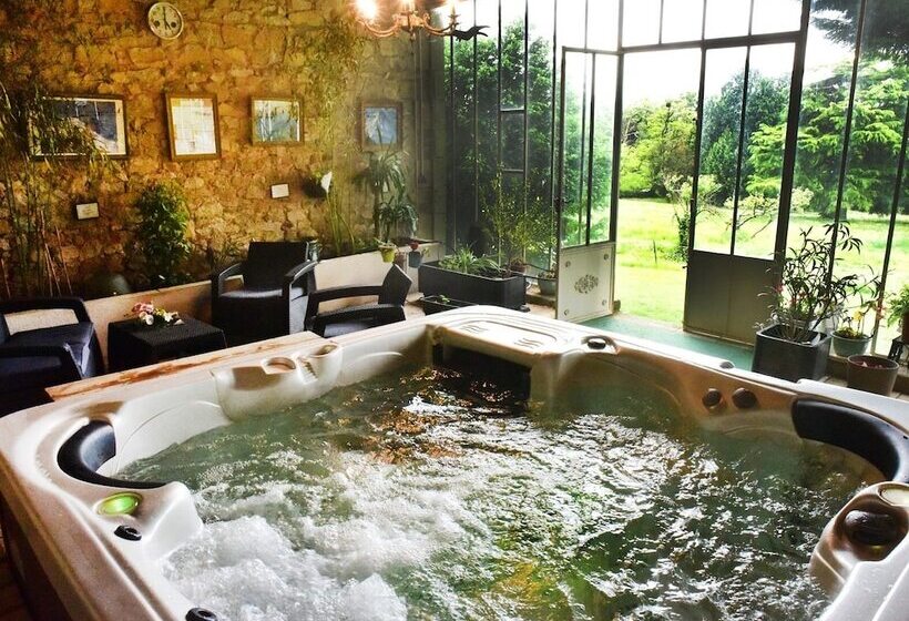 ホテル Château De Saint Antoine