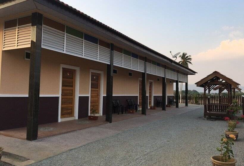 فندق D Village Cottage