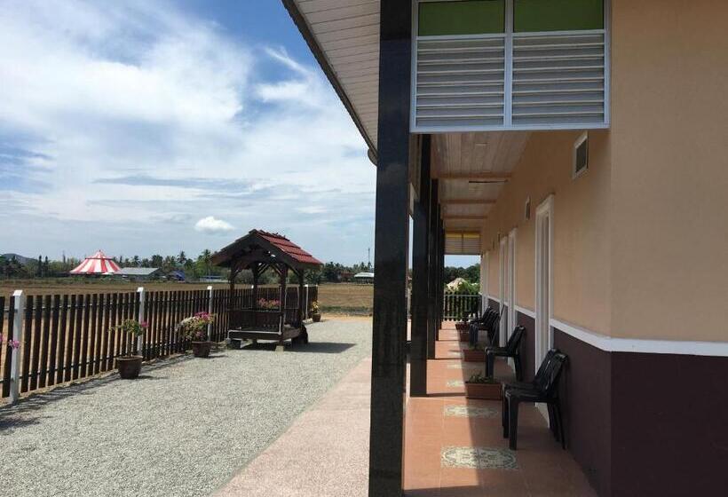 فندق D Village Cottage