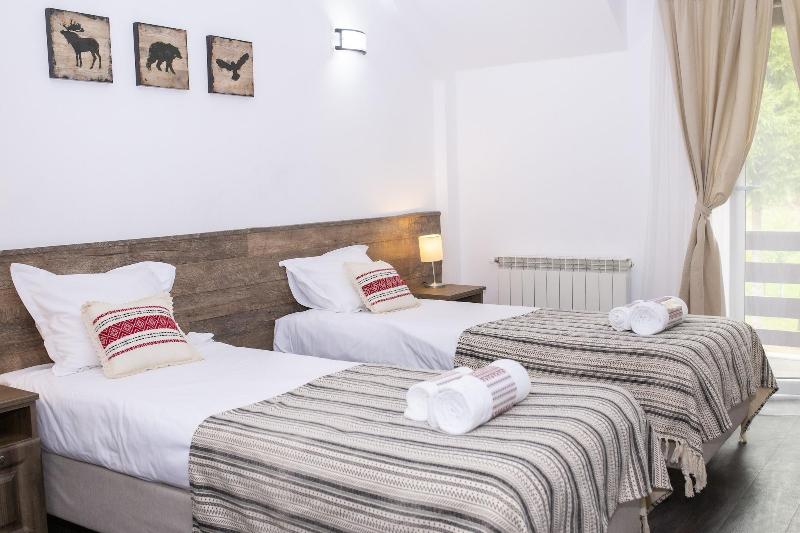 هتل Floare De Colt