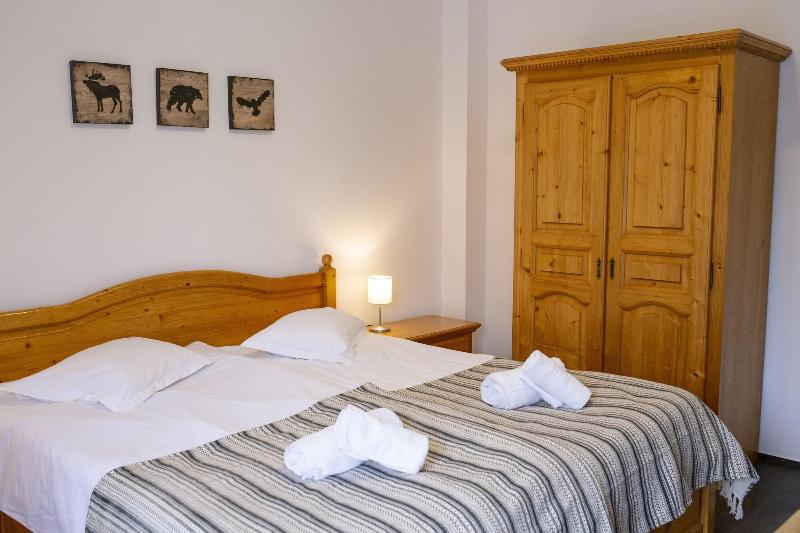 هتل Floare De Colt