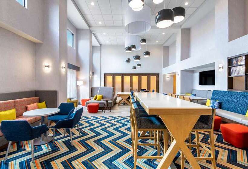 בית מלון כפרי Hampton Inn & Suites Cody