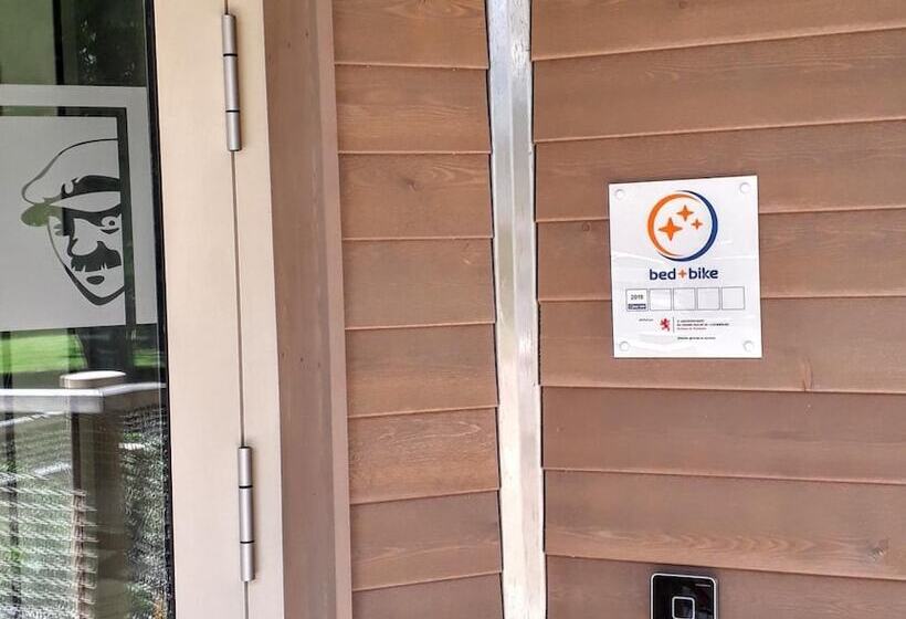 هتل Péitche Lauer