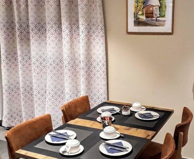 هتل Péitche Lauer