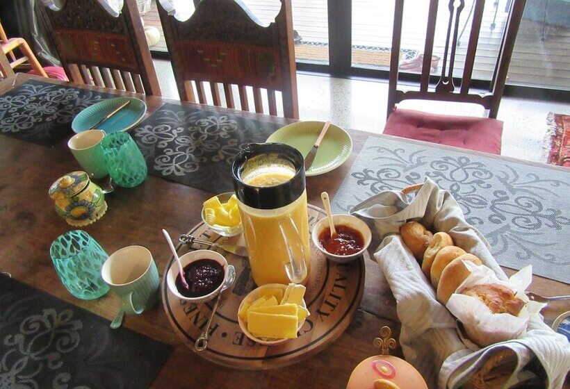 בית מלון כפרי Redwood Valley B & B