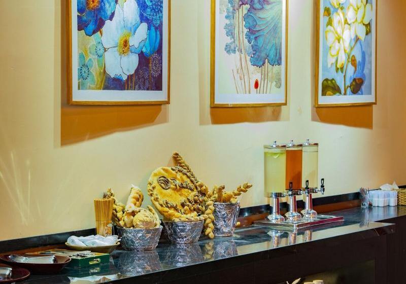 Paralia Hotel Nha Trang