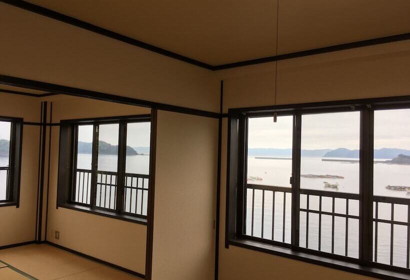 Hotel Seaside Uwakai