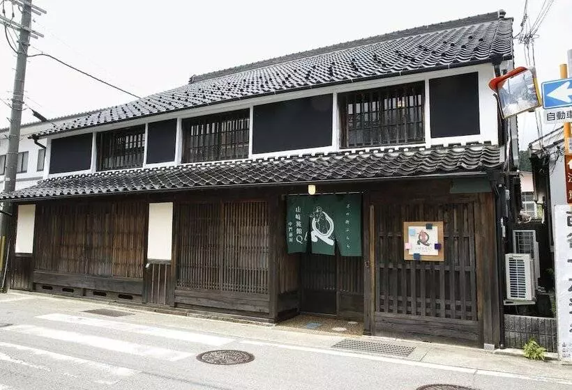 Hotelli Yamasaki Ryokan Q Nakamonzenya