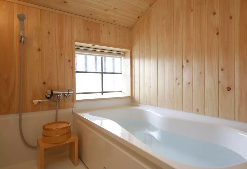 Hotelli Yamasaki Ryokan Q Nakamonzenya