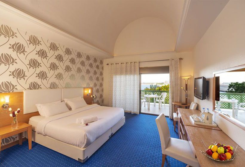 Hotel Golden Tulip Al Jazira