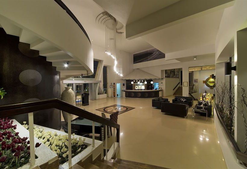 Hotel Golden Tulip Al Jazira