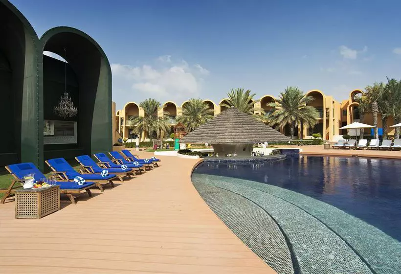هتل Golden Tulip Al Jazira