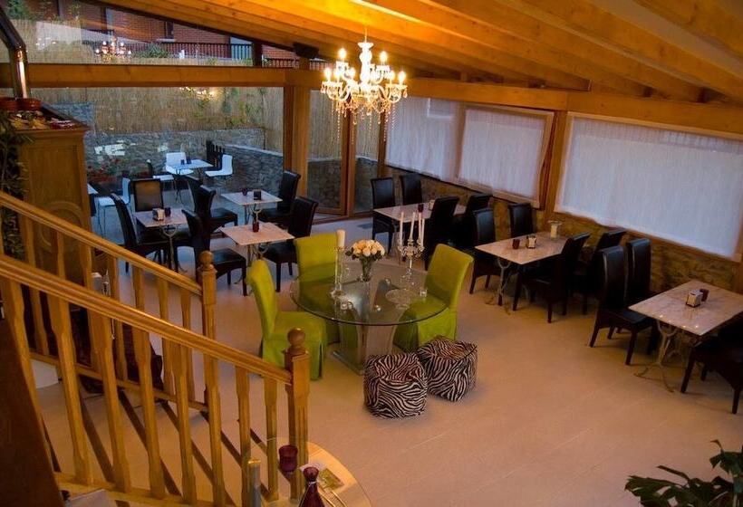 Отель Agua Viva Hostería & Spa Castro