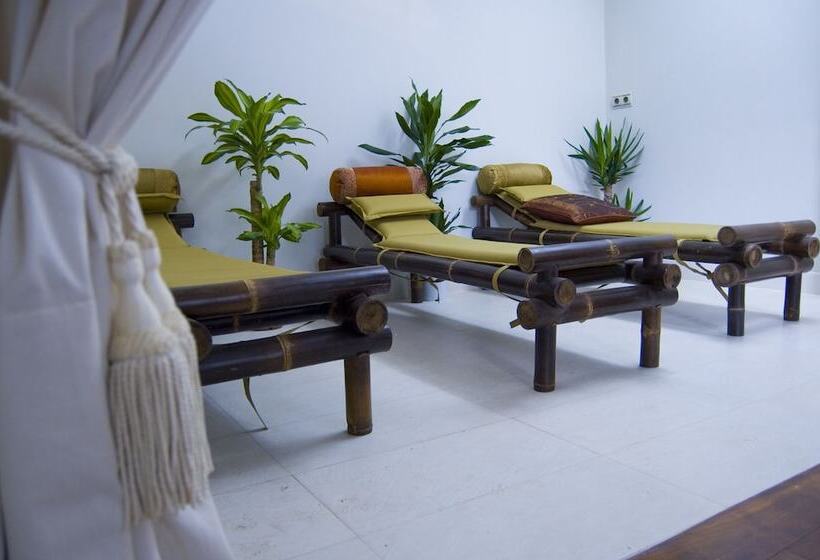 Отель Agua Viva Hostería & Spa Castro