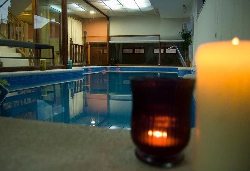Отель Agua Viva Hostería & Spa Castro
