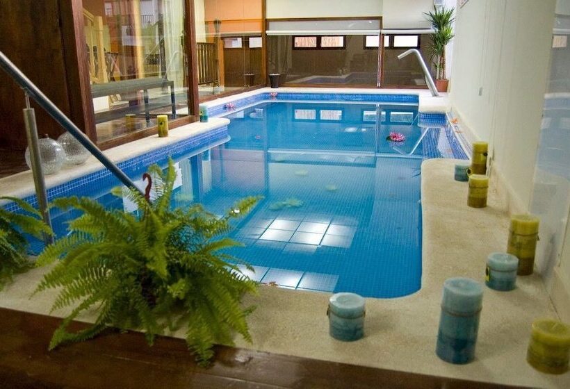 Отель Agua Viva Hostería & Spa Castro