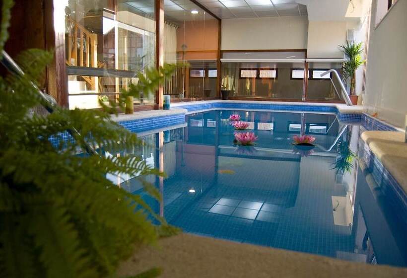 Отель Agua Viva Hostería & Spa Castro