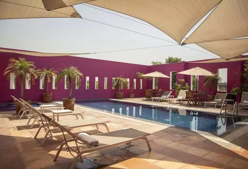 فندق Boutique Casareyna